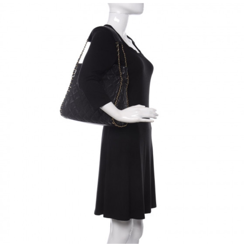 Chanel Calfskin Quilted Medium Chain Me Hobo Black